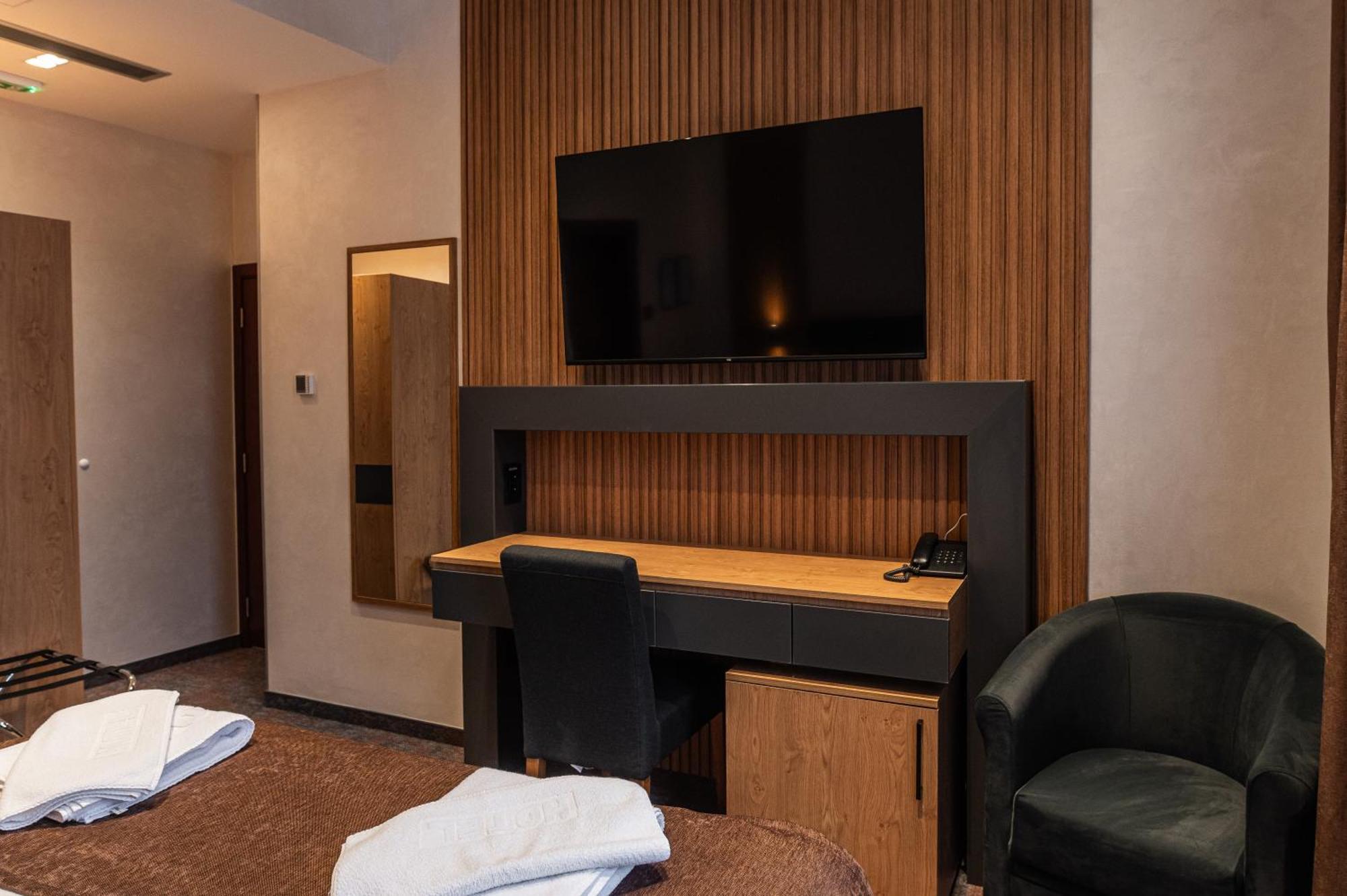 Hotel Astral ชาบาซ ห้อง รูปภาพ