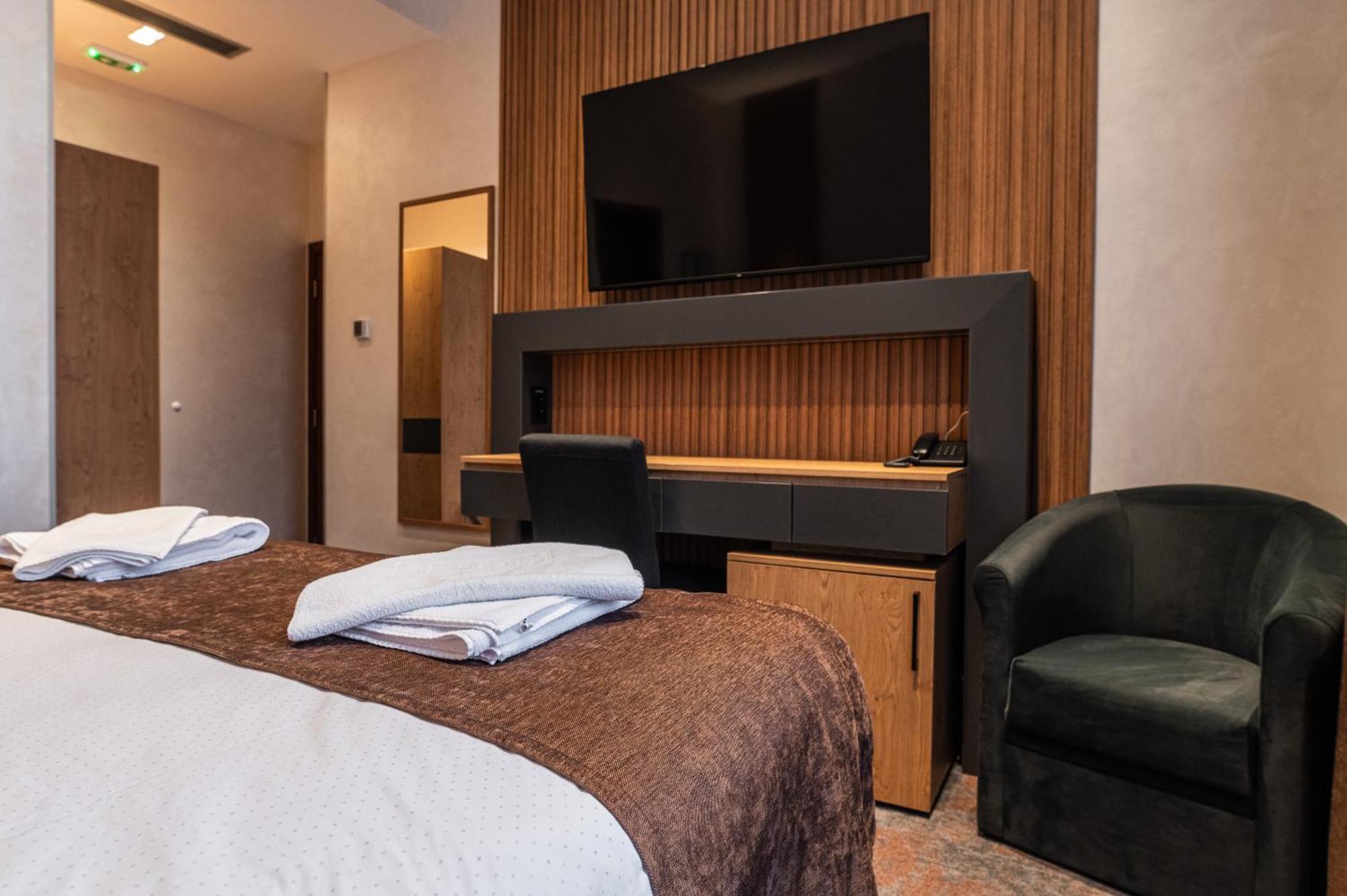 Hotel Astral ชาบาซ ห้อง รูปภาพ