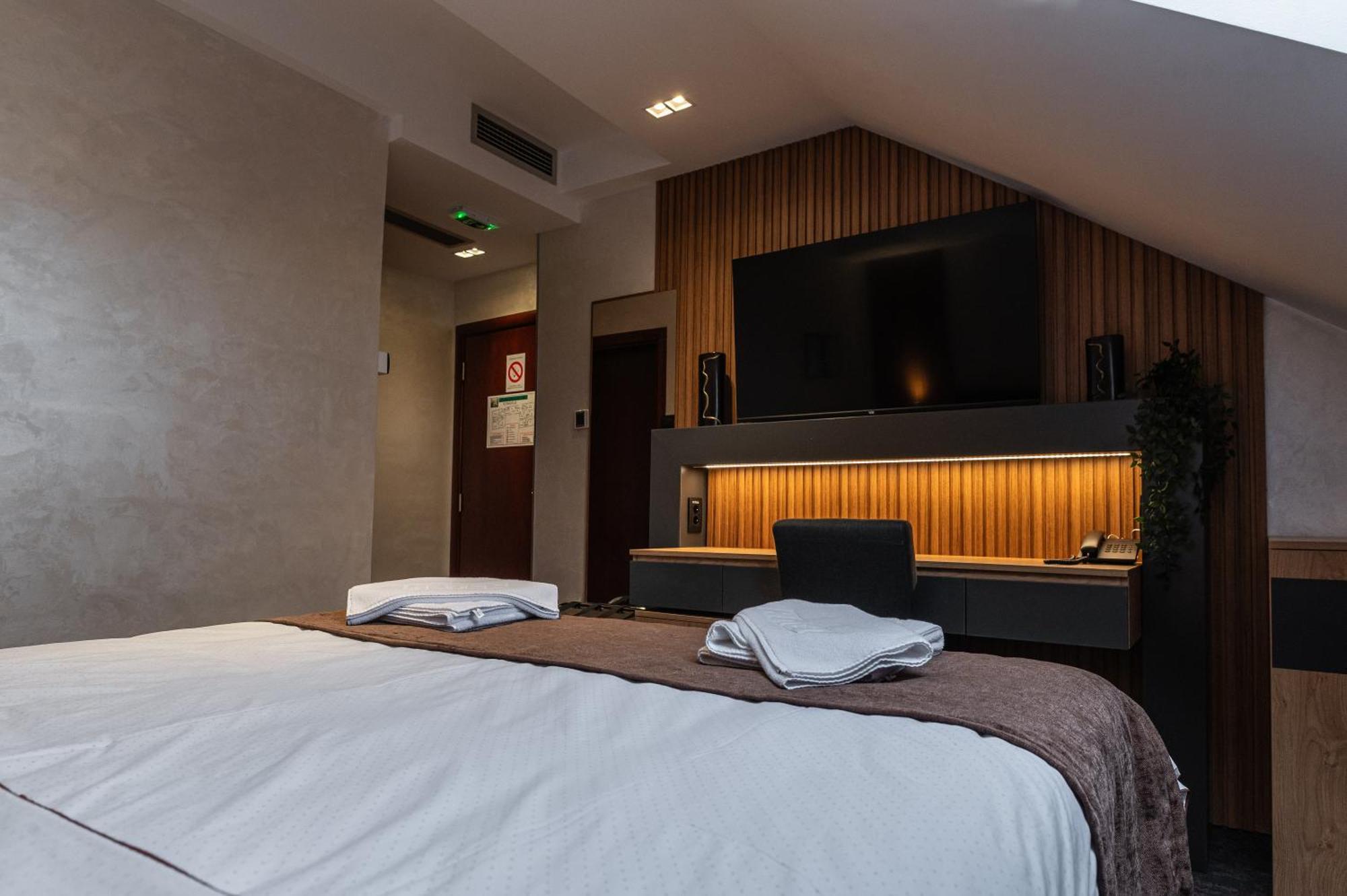 Hotel Astral ชาบาซ ห้อง รูปภาพ